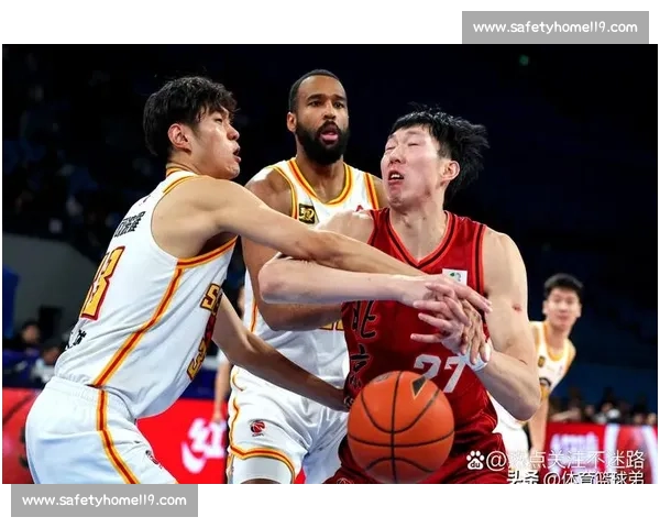 中国男篮红蓝对抗赛揭示新生代力量与战术发展方向全面趋势 中国男篮红蓝对抗赛揭示新生代力量与战术发展方向全面趋势